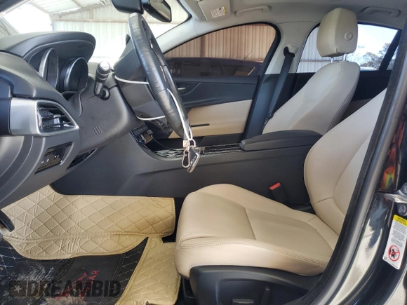 2018 Jaguar XE 20d Premium with VIN SAJAJ4FN2JCP18422, listed as a Copart auction lot 84240084 with 70,374 mi miles and Salvage Title. Bid and sale history available at carsss.com. Image 7.