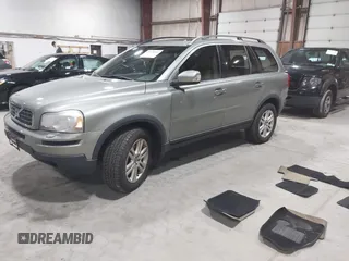 2007 Volvo XC90 I6 with VIN YV4CZ982071347164, listed as a IAAI auction lot 42020061 with 121,349 mi miles. Bid and sale history available at carsss.com. Image 2.