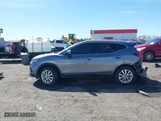 2020 Nissan Rogue Sport SV with VIN JN1BJ1CV0LW257246, listed as a IAAI auction lot 41833284 with 89,634 mi miles. Bid and sale history available at carsss.com. Image 14.