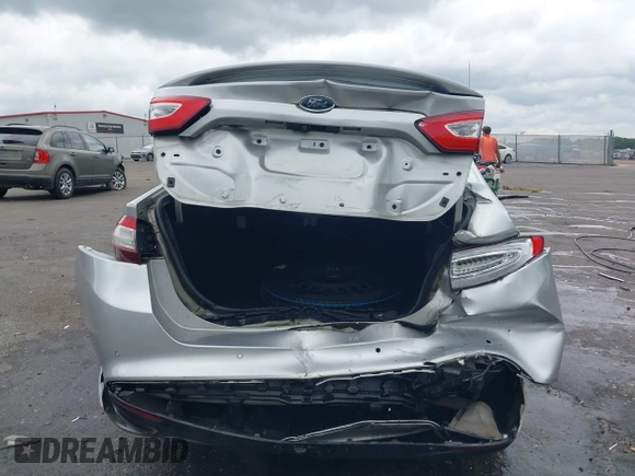 2016 Ford Fusion SE with VIN 3FA6P0T92GR307623, listed as a IAAI auction lot 42201937 with 195,789 mi miles and . Bid and sale history available at DreamBid. Image 17.