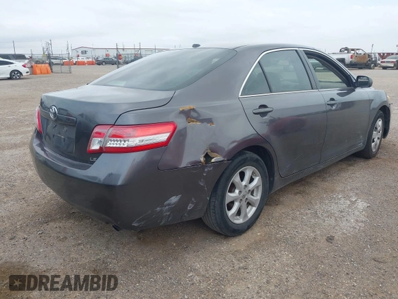 2011 Toyota Camry LE z VIN 4T4BF3EK9BR209902, wystawiony jako IAAI lot #42350093 z przebiegiem 294 183 mil mil oraz . Historia ofert i sprzedaży dostępna na DreamBid. Obrazek 4.
