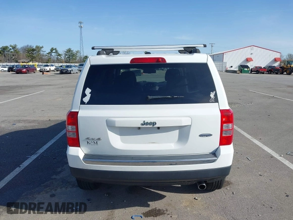 2016 Jeep Patriot High Altitude with VIN 1C4NJRFB3GD580427, listed as a IAAI auction lot 41937281 with 92,441 mi miles and . Bid and sale history available at DreamBid. Image 17.