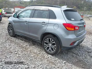 2018 Mitsubishi Outlander SEL z VIN JA4AR4AW0JZ011009, wystawiony jako IAAI lot #42026230 z przebiegiem 77 123 mil mil oraz . Historia ofert i sprzedaży dostępna na DreamBid. Obrazek 3.