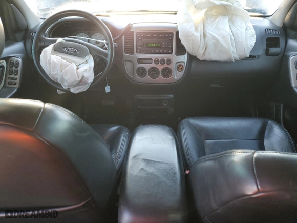2004 Ford Escape Limited with VIN 1FMCU04184KA70257, listed as a Copart auction lot 89130575 with 186,430 mi miles and Salvage Title. Bid and sale history available at carsss.com. Image 8.