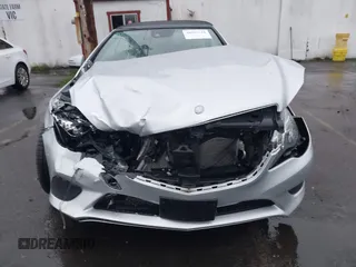 2016 Mercedes-Benz E 400 with VIN WDDKK6FF3GF313039, listed as a IAAI auction lot 40907228 with 31,540 mi miles and . Bid and sale history available at carsss.com. Image 12.