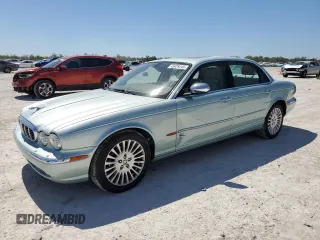 2005 Jaguar XJ VDP with VIN SAJWA82CX5SG35644, listed as a Copart auction lot 49029245 with 88,771 mi miles and Salvage Title. Bid and sale history available at carsss.com. Image 1.