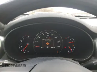 2018 Kia Sorento SX with VIN 5XYPKDA51JG368953, listed as a Copart auction lot 48110365 with 86,213 mi miles and Salvage Title. Bid and sale history available at carsss.com. Image 9.