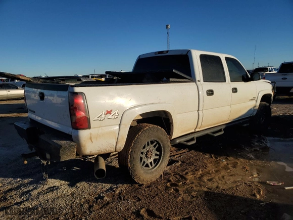 2007 Chevrolet Silverado 2500HD Classic LT3 with VIN 1GCHK23D57F171387, listed as a Copart auction lot 38148284 with 199,822 mi miles and Clean Title. Bid and sale history available at carsss.com. Image 3.
