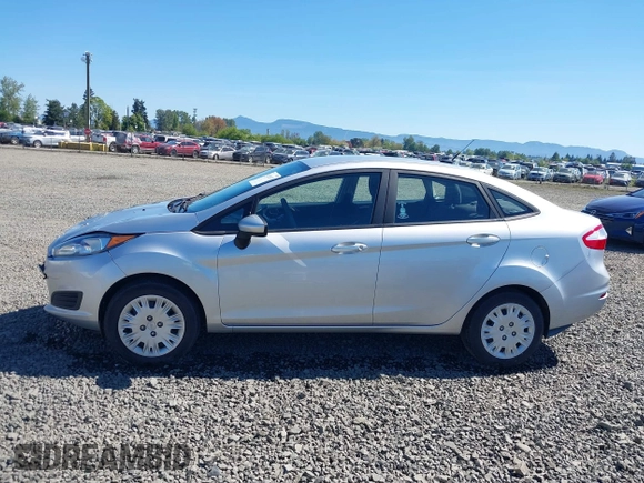 2017 Ford Fiesta S z VIN 3FADP4AJ4HM132253, wystawiony jako IAAI lot #42020157 z przebiegiem 70 942 mil mil oraz . Historia ofert i sprzedaży dostępna na DreamBid. Obrazek 14.