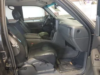 2004 Chevrolet Avalanche Z71 with VIN 3GNEK12T84G135720, listed as a IAAI auction lot 42435299 with 184,802 mi miles and . Bid and sale history available at DreamBid. Image 5.