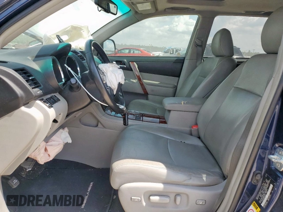 2012 Toyota Highlander Limited with VIN 5TDYK3EH3CS050227, listed as a Copart auction lot 58998135 with 216,701 mi miles and Salvage title. Bid and sale history available at DreamBid. Image 7.