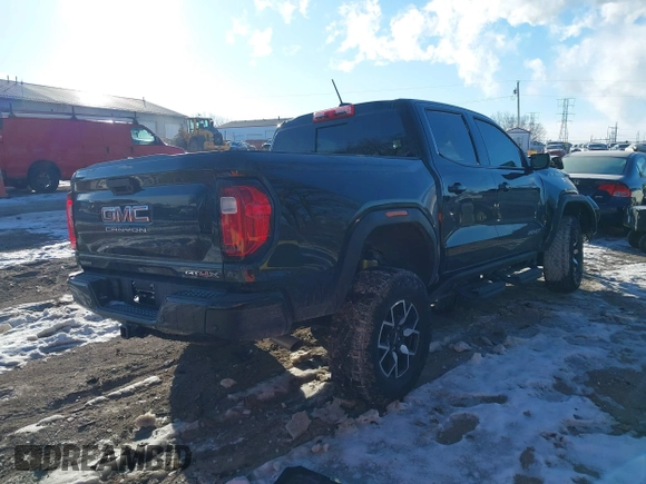2024 GMC Canyon 4WD AT4X with VIN 1GTP6EEK7R1222174, listed as a IAAI auction lot 41377759 with 2,642 mi miles. Bid and sale history available at carsss.com. Image 4.