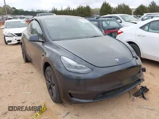 2024 Tesla Model Y with VIN 7SAYGDED3RA303113, listed as a IAAI auction lot 41915760 with 12,917 mi miles and . Bid and sale history available at DreamBid. Image 1.