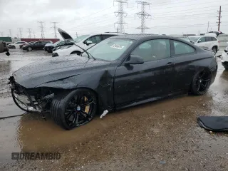2015 BMW M4 with VIN WBS3R9C51FK331853, listed as a Copart auction lot 42464975 with 0 mi miles and Salvage Title. Bid and sale history available at carsss.com. Image 1.