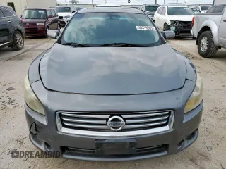 2014 Nissan Maxima S z VIN 1N4AA5AP9EC445360, wystawiony jako Copart lot #56379505 z przebiegiem 204 912 mil mil oraz Czysty tytuł • Clean title. Historia ofert i sprzedaży dostępna na DreamBid. Obrazek 5.