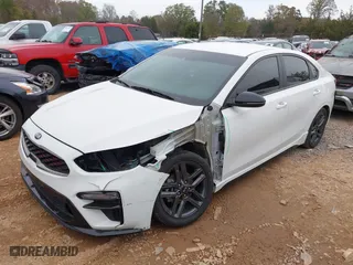 2021 Kia Forte GT-Line with VIN 3KPF34AD3ME302132, listed as a IAAI auction lot 40849413 with 84,136 mi miles. Bid and sale history available at carsss.com. Image 17.