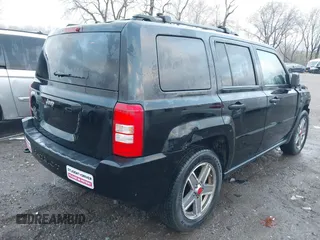 2007 Jeep Patriot Sport with VIN 1J8FF28W67D302353, listed as a IAAI auction lot 41191742 with 181,708 mi miles and . Bid and sale history available at DreamBid. Image 4.
