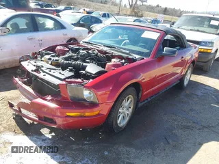 2007 Ford Mustang Deluxe with VIN 1ZVFT84N375278973, listed as a IAAI auction lot 41649628 with Not Provided miles and . Bid and sale history available at carsss.com. Image 17.