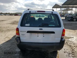 2006 Ford Escape XLS with VIN 1FMYU02Z46KB46719, listed as a Copart auction lot 44072045 with 0 mi miles and Salvage Title. Bid and sale history available at carsss.com. Image 6.