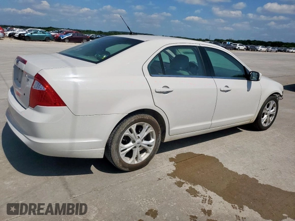2012 Ford Fusion SE z VIN 3FAHP0HA9CR395558, wystawiony jako Copart lot #58925035 z przebiegiem 126 089 mil mil oraz Szkoda całkowita • Salvage title. Historia ofert i sprzedaży dostępna na DreamBid. Obrazek 3.