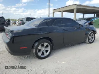 2019 Dodge Challenger SXT z VIN 2C3CDZAG3KH727458, wystawiony jako Copart lot #55354915 z przebiegiem 93 970 mil mil oraz Nie do naprawy • Non repairable. Historia ofert i sprzedaży dostępna na DreamBid. Obrazek 3.