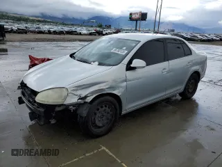 2010 Volkswagen Jetta S with VIN 3VWJZ7AJ9AM079772, listed as a Copart auction lot 56760125 with 126,272 mi miles and Salvage title. Bid and sale history available at DreamBid. Image 1.