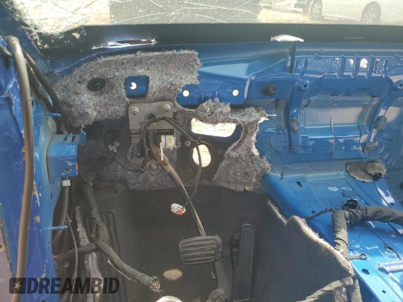 2017 Chevrolet Camaro 2SS z VIN 1G1FH1R72H0163388, wystawiony jako Copart lot #71587674 z przebiegiem Nie podano mil oraz Nie do naprawy • Non repairable. Historia ofert i sprzedaży dostępna na DreamBid. Obrazek 9.