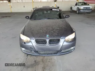 2007 BMW 3 Series 335i z VIN WBAWL73527PX47258, wystawiony jako Copart lot #57913465 z przebiegiem 122 592 mil mil oraz Szkoda całkowita • Salvage title. Historia ofert i sprzedaży dostępna na DreamBid. Obrazek 5.