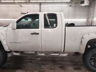 2009 Chevrolet Silverado 1500 LT with VIN 1GCEK29079Z200459, listed as a IAAI auction lot 41606705 with 313,817 mi miles. Bid and sale history available at carsss.com. Image 15.