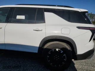 2024 Chevrolet Traverse AWD Z71 with VIN 1GNEVJKS5RJ140295, listed as a Copart auction lot 75522674 with 0 mi miles and Non Repairable. Bid and sale history available at carsss.com. Image 13.