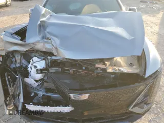 2024 Cadillac LYRIQ Sport z VIN 1GYKPVRK5RZ140912, wystawiony jako Copart lot #83712384 z przebiegiem 206 mil mil oraz Szkody całkowita. Historia ofert i sprzedaży dostępna na DreamBid. Obrazek 14.