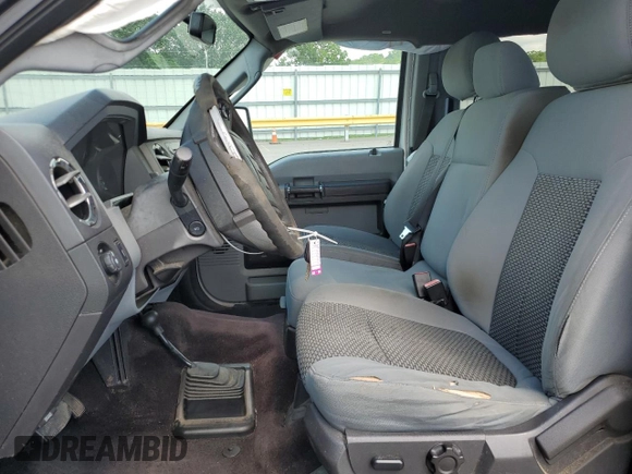 2014 Ford F-250 XL with VIN 1FT7W2B67EEB53642, listed as a Copart auction lot 58520585 with 281,417 mi miles and Salvage title. Bid and sale history available at DreamBid. Image 7.