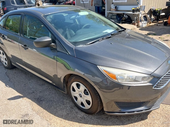 2016 Ford Focus S with VIN 1FADP3E25GL229944, listed as a Copart auction lot 53086185 with 172,401 mi miles and Clean Title. Bid and sale history available at carsss.com. Image 1.