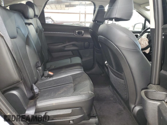 2024 Kia Sorento S z VIN 5XYRL4JC9RG285366, wystawiony jako Copart lot #62534455 z przebiegiem Nie podano mil oraz Nie do naprawy • Non repairable. Historia ofert i sprzedaży dostępna na DreamBid. Obrazek 11.