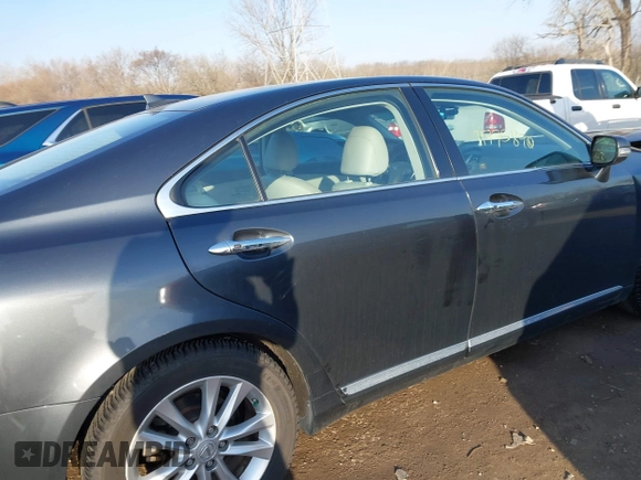 2010 Lexus ES with VIN JTHBK1EGXA2346513, listed as a IAAI auction lot 41775890 with 148,767 mi miles and . Bid and sale history available at carsss.com. Image 13.