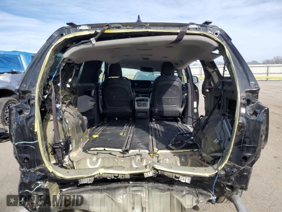 2024 Kia Carnival SX Prestige with VIN KNDNE5H37R6302284, listed as a Copart auction lot 49426315 with 29,591 mi miles and Salvage Title. Bid and sale history available at DreamBid. Image 6.