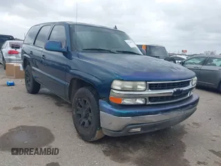2006 Chevrolet Tahoe LS with VIN 1GNEC13V26R121022, listed as a IAAI auction lot 41714023 with 293,858 mi miles. Bid and sale history available at carsss.com. Image 1.