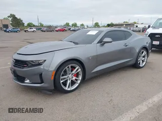2022 Chevrolet Camaro 1LT z VIN 1G1FB1RX6N0123456, wystawiony jako IAAI lot #42066753 z przebiegiem Nie podano mil oraz . Historia ofert i sprzedaży dostępna na DreamBid. Obrazek 2.