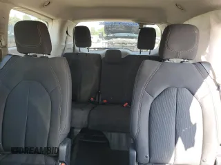 2018 Chrysler Pacifica Touring Plus with VIN 2C4RC1FG8JR365588, listed as a Copart auction lot 61787625 with 98,316 mi miles and Salvage title. Bid and sale history available at DreamBid. Image 10.