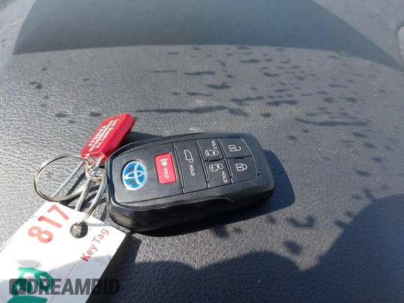 2021 Toyota Sienna XSE with VIN 5TDXRKEC3MS029904, listed as a IAAI auction lot 42084875 with 46,136 mi miles and . Bid and sale history available at DreamBid. Image 11.