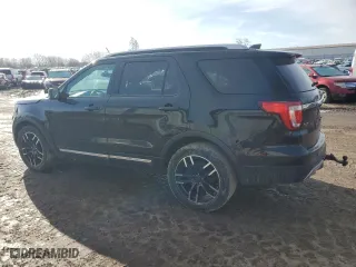 2016 Ford Explorer XLT with VIN 1FM5K8D81GGA33830, listed as a Copart auction lot 49693675 with 118,680 mi miles and Clean Title. Bid and sale history available at carsss.com. Image 2.