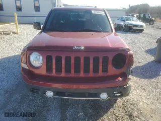 2016 Jeep Patriot Latitude with VIN 1C4NJRFB8GD638810, listed as a Copart auction lot 46640805 with 130,237 mi miles and Salvage Title. Bid and sale history available at carsss.com. Image 5.