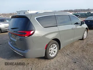 2021 Chrysler Pacifica Touring L with VIN 2C4RC1BG4MR598328, listed as a IAAI auction lot 41749306 with 78,035 mi miles and . Bid and sale history available at DreamBid. Image 4.