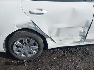 2023 Kia Rio LX z VIN 3KPA24AD6PE539134, wystawiony jako IAAI lot #41519326 z przebiegiem 39 925 mil mil oraz . Historia ofert i sprzedaży dostępna na DreamBid. Obrazek 6.