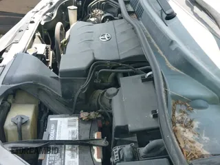 2015 Toyota Sienna LE AAS z VIN 5TDKK3DC1FS599814, wystawiony jako IAAI lot #43177687 z przebiegiem 172 086 mil mil oraz . Historia ofert i sprzedaży dostępna na DreamBid. Obrazek 19.