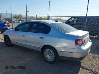 2007 Volkswagen Passat z VIN WVWJK73C27P028204, wystawiony jako IAAI lot #41952195 z przebiegiem 151 273 mil mil oraz . Historia ofert i sprzedaży dostępna na DreamBid. Obrazek 3.