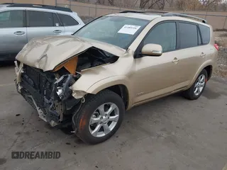 2010 Toyota RAV4 Limited z VIN 2T3DK4DV8AW032197, wystawiony jako IAAI lot #41489226 z przebiegiem 93 490 mil mil oraz . Historia ofert i sprzedaży dostępna na DreamBid. Obrazek 18.