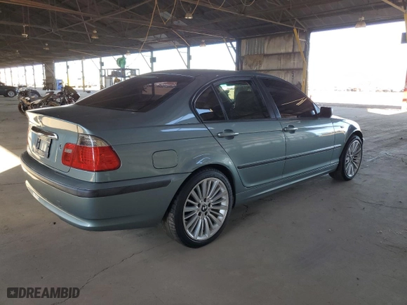 2005 BMW 3 Series 325i with VIN WBAAZ33455KW77774, listed as a Copart auction lot 81375674 with 170,418 mi miles and Clean Title. Bid and sale history available at carsss.com. Image 3.