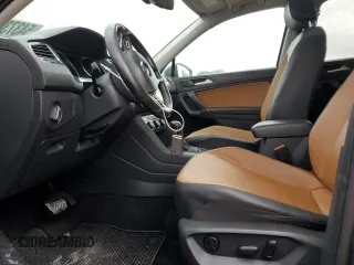 2018 Volkswagen Tiguan SEL с VIN 3VV3B7AX6JM202210, выставлен на аукционе Copart как лот 54373505 с пробегом 159 638 миль миль и Списание • Salvage title. История ставок и продаж доступна на DreamBid. Изображение 7.