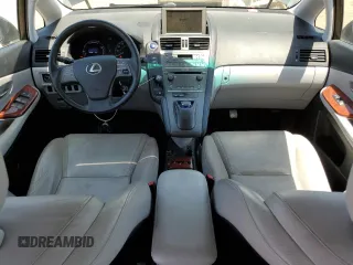 2010 Lexus HS 250h z VIN JTHBB1BA7A2028915, wystawiony jako Copart lot #58227685 z przebiegiem 99 525 mil mil oraz Szkoda całkowita • Salvage title. Historia ofert i sprzedaży dostępna na DreamBid. Obrazek 8.